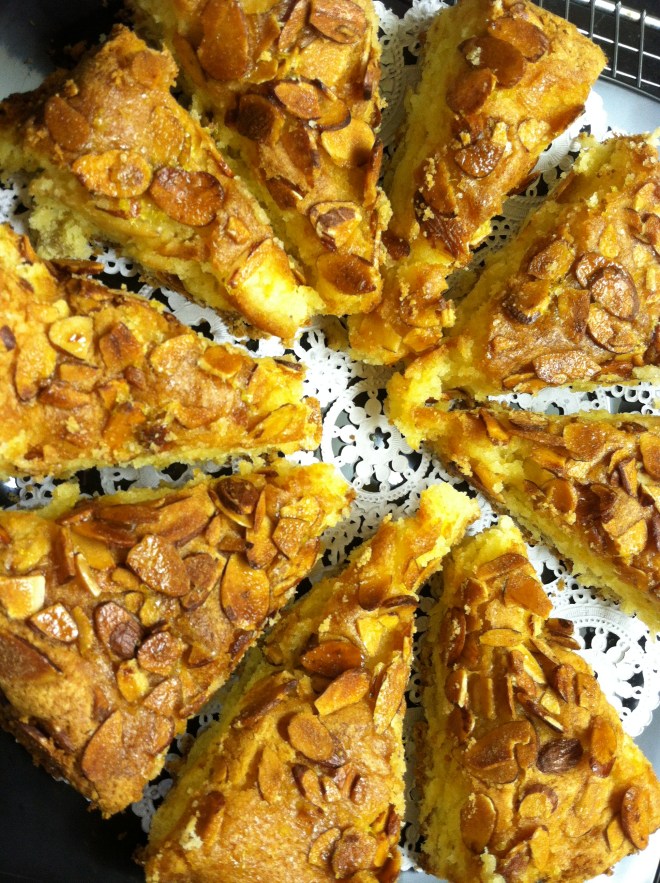 Amaretti Almond Cake