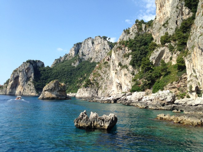 entering Capri by boat