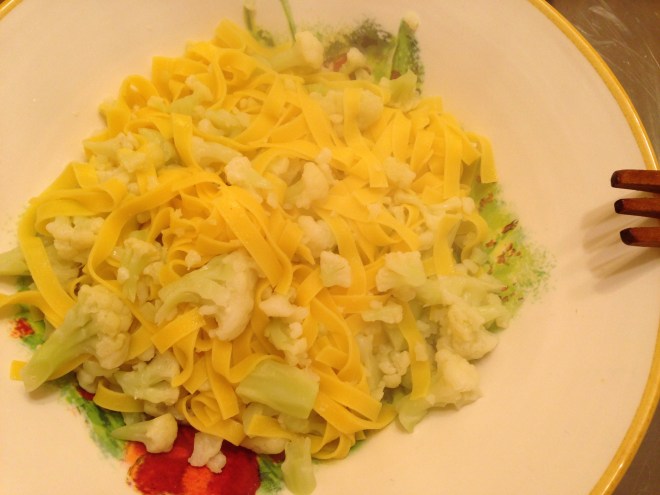 drained pasta and cauliflower