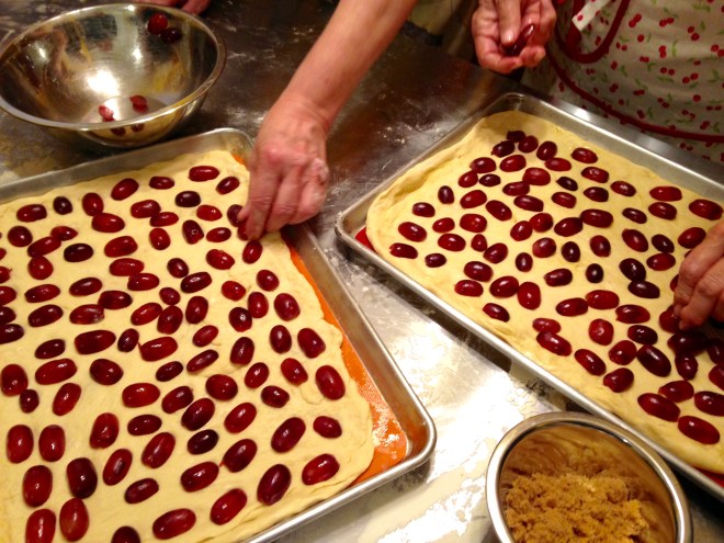 grape pizza assembly 