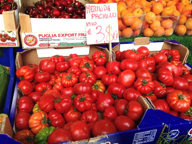 tomatoes in Rialto Market in Venice